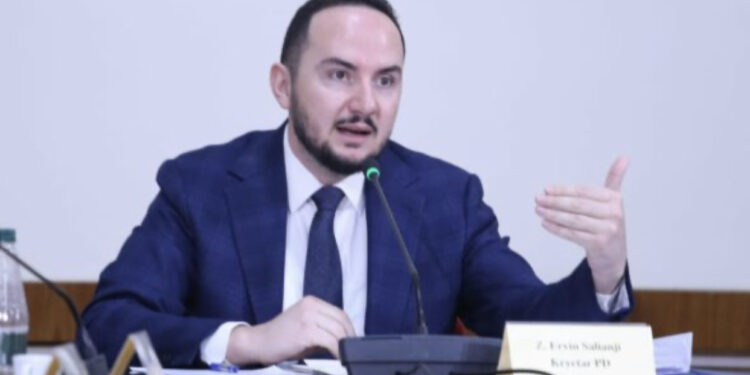 LIVE-Debati te ‘TIMS’-in/ Salianji: Vlora Hyseni nuk vjen, pse ca është këtu dasmë?