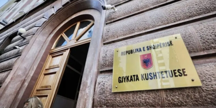 Gjykata Kushtetuese do gjykojë sot taksimin e profesioneve të lira