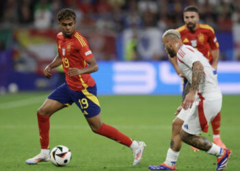 Spanja e Italia mbyllin në “paqe” pjesën e parë