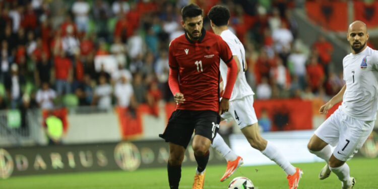 FOTO/ “Gazzetta” hapet me Brojën: Po shkon drejt Milanit