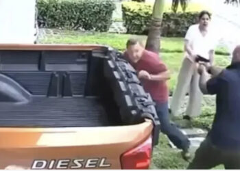 Video/ Momenti kur komshiu qëllon 9 herë për vdekje 53-vjeçarin. Shkak bëhet sherri mes grave të tyre