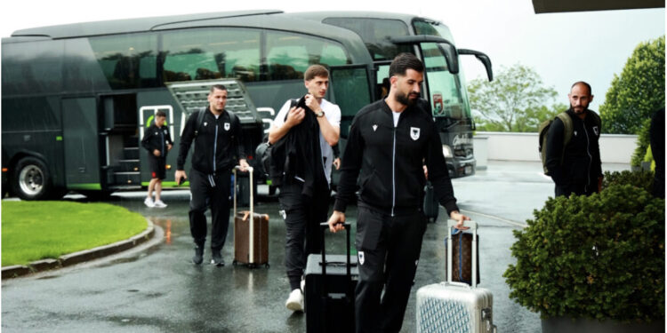 VIDEO/ Kombëtarja mbërrin në Austri, “në hotel edhe Muja e Cikalleshi”