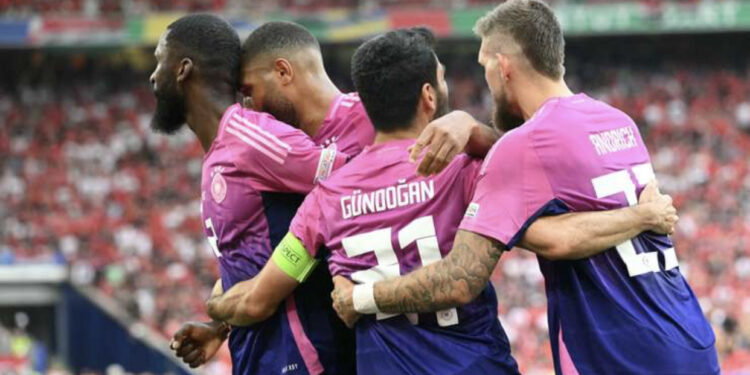 Gjermania mund Hungarinë, siguron kualifikimin për raundin tjetër