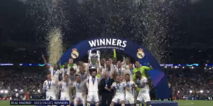 VIDEO/ Kapiteni Nacho ndez festën, momenti kur Real Madrid feston Championsin e 15-të