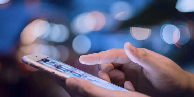 Shpenzimi mesatar për shërbimet celulare u rrit për të tretin vit radhazi në 2023