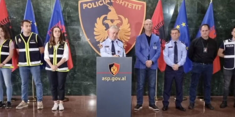 Urdhër- arresti për ish-drejtorin e policisë së Lezhës/ Rrumbullaku: Askush nuk ka mbrojtje lidhur me veprimtaritë kriminale