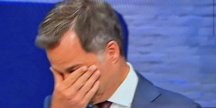 Humbi në zgjedhjet e PE-së, kryeministri i Belgjikës njofton mes lotësh dorëheqjen