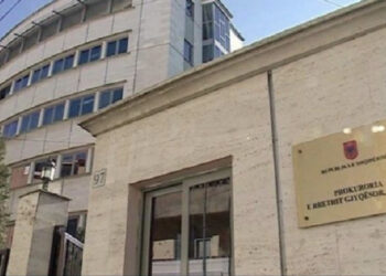 Përfitoi 200.000 euro/ Pastronte para të përfituar nga veprimtari kriminale, kërkohet sekuestrimi i llogarive të një personi në Tiranë