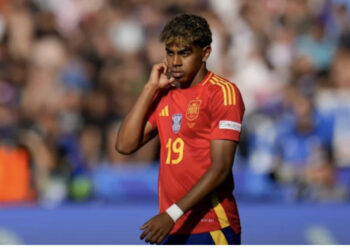 “T’i bëjmë ne detyrat e shkollës, vetëm mos na bëj gol”, shqiptarët ngacmojnë yllin 16-vjeçar të Spanjës