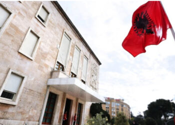 Qeveria miraton 300 kuota për kredi të reja