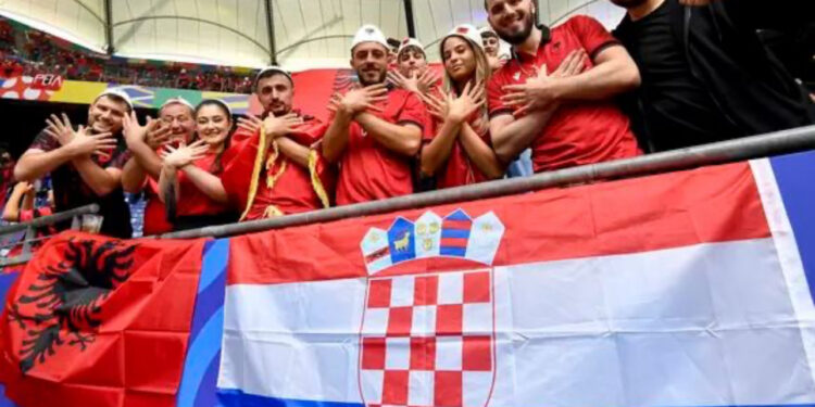 Federata serbe e Futbollit kërcënon UEFA-n: Po nuk ndëshkuat Shqipërinë dhe Kroacinë do tërhiqemi nga Evropiani!