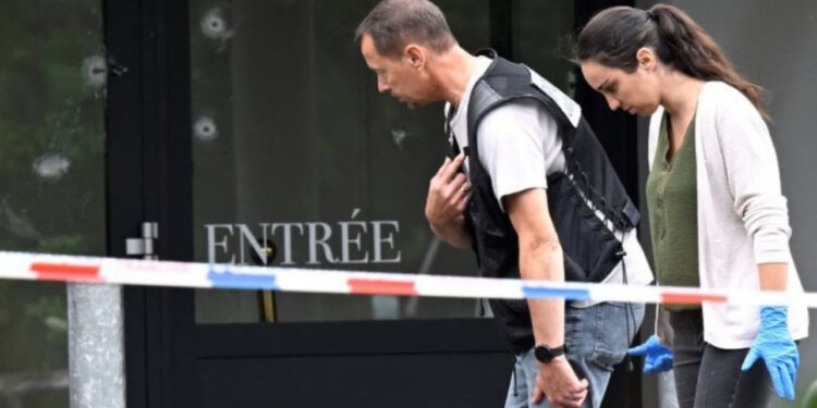 Sulm me armë në një ceremoni martesore në Francë, një i vdekur dhe 5 të plagosur