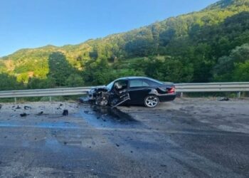 Aksident në Rrugën e Arbrit, plagosen dy persona, njëri në gjendje të rëndë