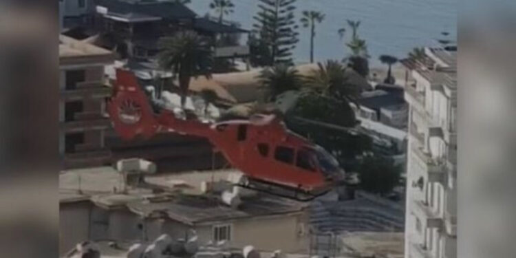 U plagos nga helika e gomones në Karaburun, pushuesi transportohet me helikopter drejt Tiranës