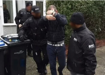 Emrat dhe akuzat/ Në kërkim në Itali dhe Shqipëri, tre shqiptarë prangosen në Angli