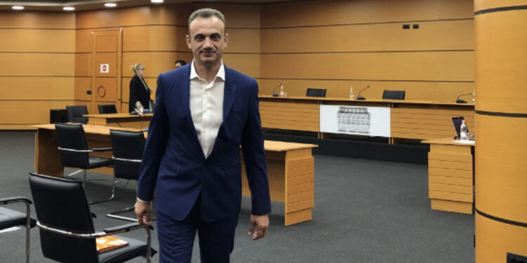 Arrestohet kryeprokurori i Vlorës Aurel Zarka, bashkë me një oficere policie dhe një avokat