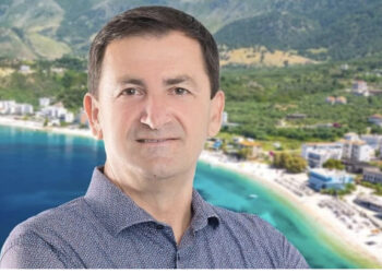 Vangjel Tavo ftesë rivalit: Eja zëvendësi im të zgjidhim problemet e Himarës