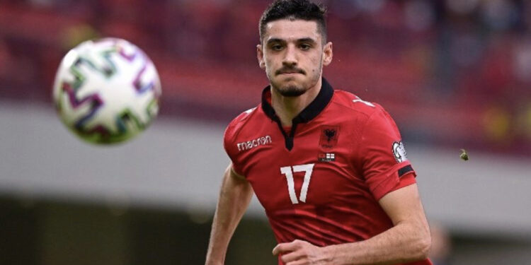 E BUJSHME/ Armando Broja te Fenerbahçe