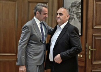 Mitsotakis përqafon Belerin: Të mbyllet ky kapitull i dhimbshëm