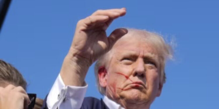 Zëri i Amerikës: FBI identifikon të dyshuarin për atentatin ndaj ish presidentit Trump