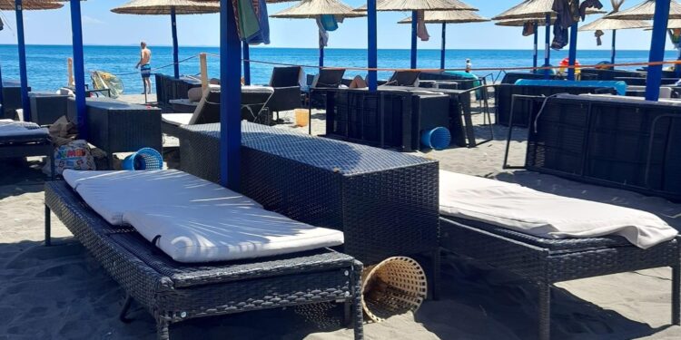 Pushime në Shqipëri/ Nga 60 deri në 600 euro për një natë, shtrenjtohet ndjeshëm akomodimi në jug