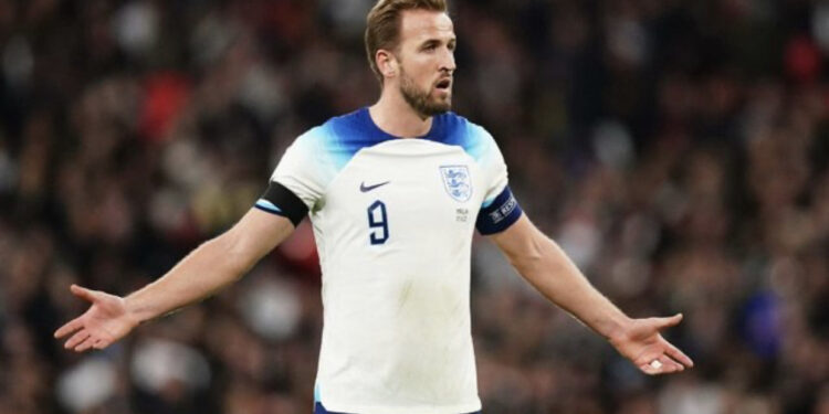 “Jemi një skuadër e bashkuar”, kapiteni i “Tre Luanëve” në prag të finales: Përpiqem të jap shembullin pozitiv