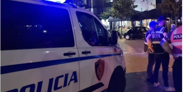 Një efektiv i përfshirë, policia reagon për ngjarjen në Thumanë: Kushërinjtë sherr për pronat