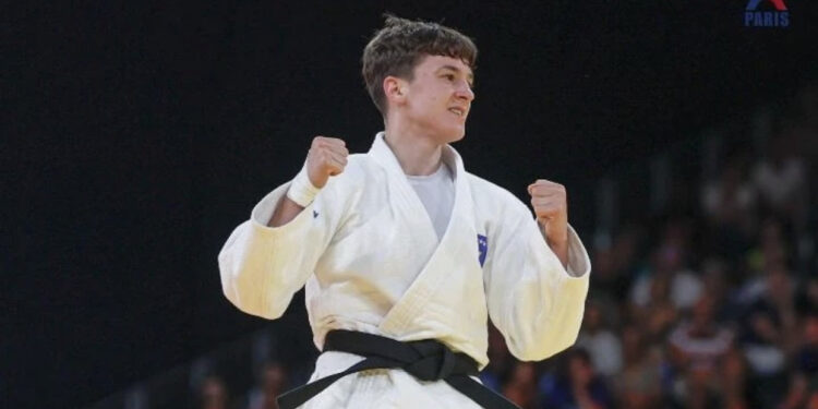 Triumfon Laura Fazliu i dhuron Kosovës medaljen e pestë