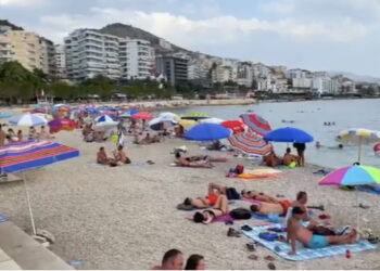 Turistët e huaj nxijnë Shqipërinë prej disa pronarëve hajdutë: Saranda e pistë dhe shumë e shtrenjtë