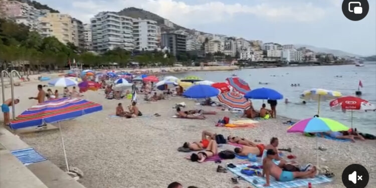 Turistët e huaj nxijnë Shqipërinë prej disa pronarëve hajdutë: Saranda e pistë dhe shumë e shtrenjtë