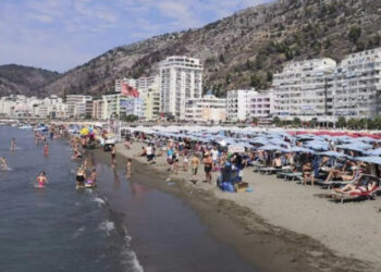 S’ka më vende! Ky është plazhi më i preferuar në Shqipëri, me çmime të lira…