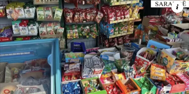 Po helmojnë fëmijët/ Biskota fëmijësh me metale, qumësht i rrezikshëm, domate me pesticide