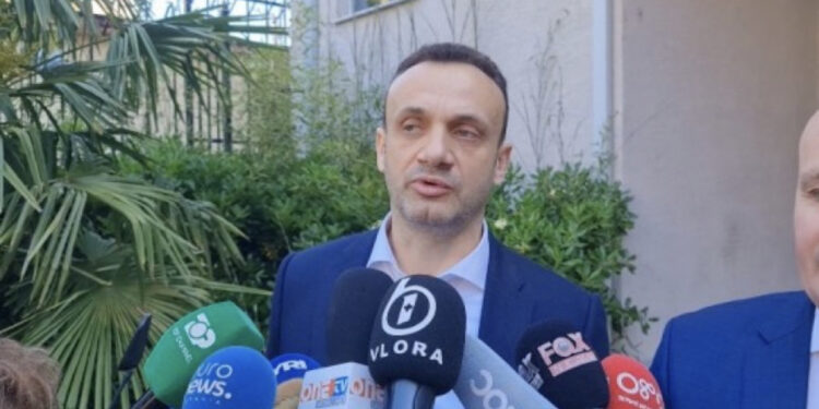 Pse u arrestua Kryeprokurori i Vlorës, dy avokatë dhe hetuesi?