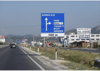 Qëlloi me armë në autostradën Tiranë-Durrës, arrestohet 24 vjeçari