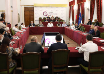 Bledi Çuçi mbledh Grupin Parlamentar të PS, zbardhen çështjet që u diskutuan