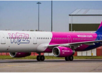 Skandal me linjën Wizzair, lë gjithë natën në aeroport 160 pasagjerë