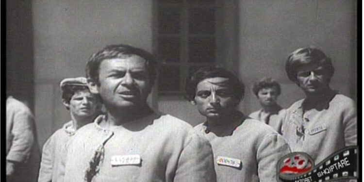 Kjo është foto e filmit të Rikard Ljarjes që nuk u publikua kurrë! Ja arsyeja