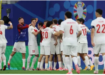 VIDEO/ Demiral bën heroin, Turqia kualifikohet në çerekfinale pas triumfit me Austrinë