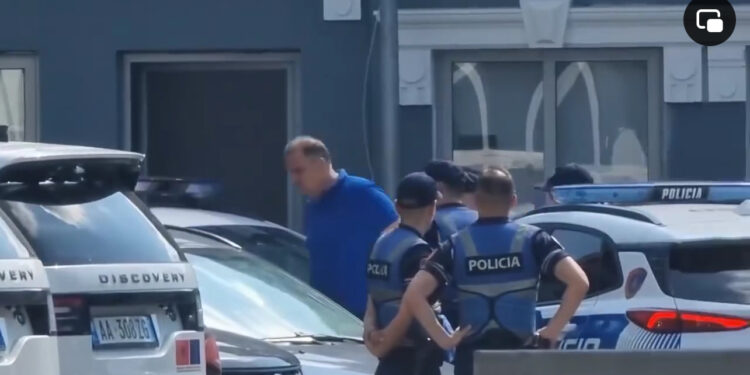 U arrestua bashkë me Ilir Beqajn, kush është financieri Ermal Kurtulaj? Lidhja mes tyre dhe përgjimet që fundosën ish-ministrin për fondet SASPAC