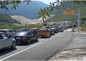 Trafik kilometrik në tunelin e Llogarasë