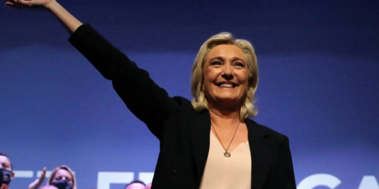 Zgjedhjet në Francë/ Mediat belge publikojnë exit-pollet: Marine Le Pen kryeson me 200 vende