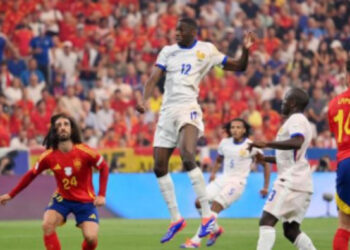 VIDEO/ Franca kalon në avantazh, shënon Kolo Muani