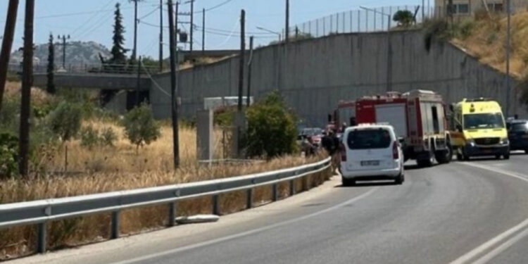 Aksident në Rodos të Greqisë/ Furgoni me shofer shqiptar del nga korsia dhe përplaset, ka të vdekur
