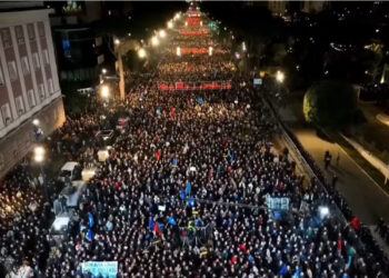 Sonte protesta/ Bllokohen rrugët, policia: Mos qëlloni efektivët