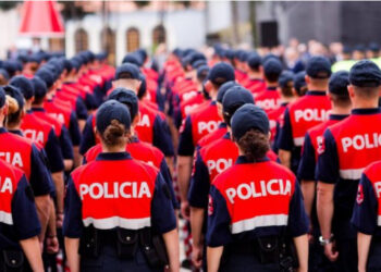 Qeveria i “merr shpirtin” policëve të ndershëm/ Do punojnë 4 orë shërbim shtesë deri më 15 shtator!