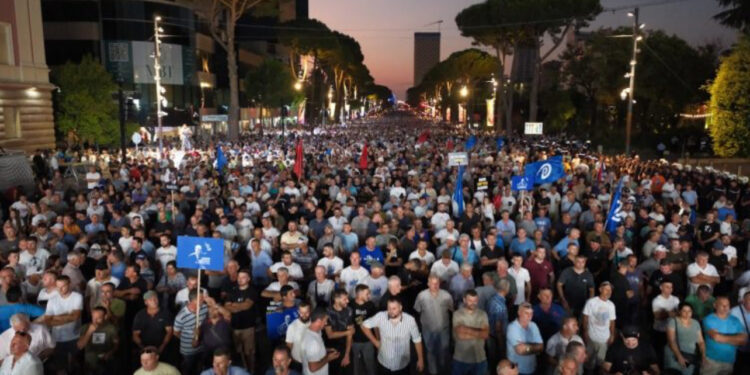 LIVE-Demokratët dhe aleatët e Berishës para Kryeministrisë