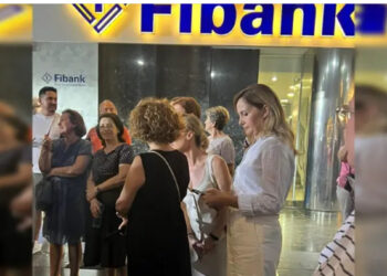 Jorida Tabaku në protestën e Berishës