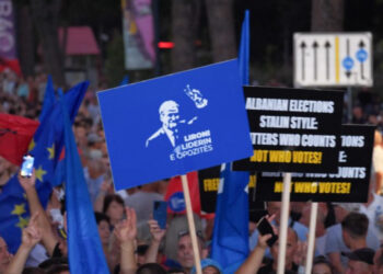 Dy orë protestë! Tym e flakë dhe ultimatumi i Berishës: Qeveri teknike ose s’ka paqe