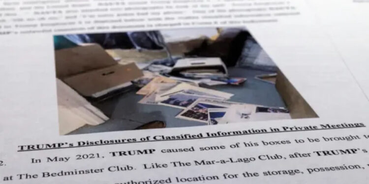 Gjykatësja pushon çështjen gjyqësore ndaj ish-presidentit Trump për dokumentet e klasifikuara