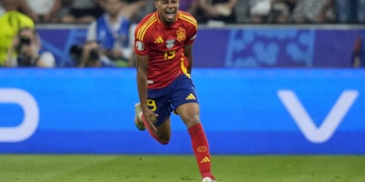 Lamine Yamal kampion edhe në TikTok! Videot e tij u panë më shumë se 170 milionë herë gjatë Europianit